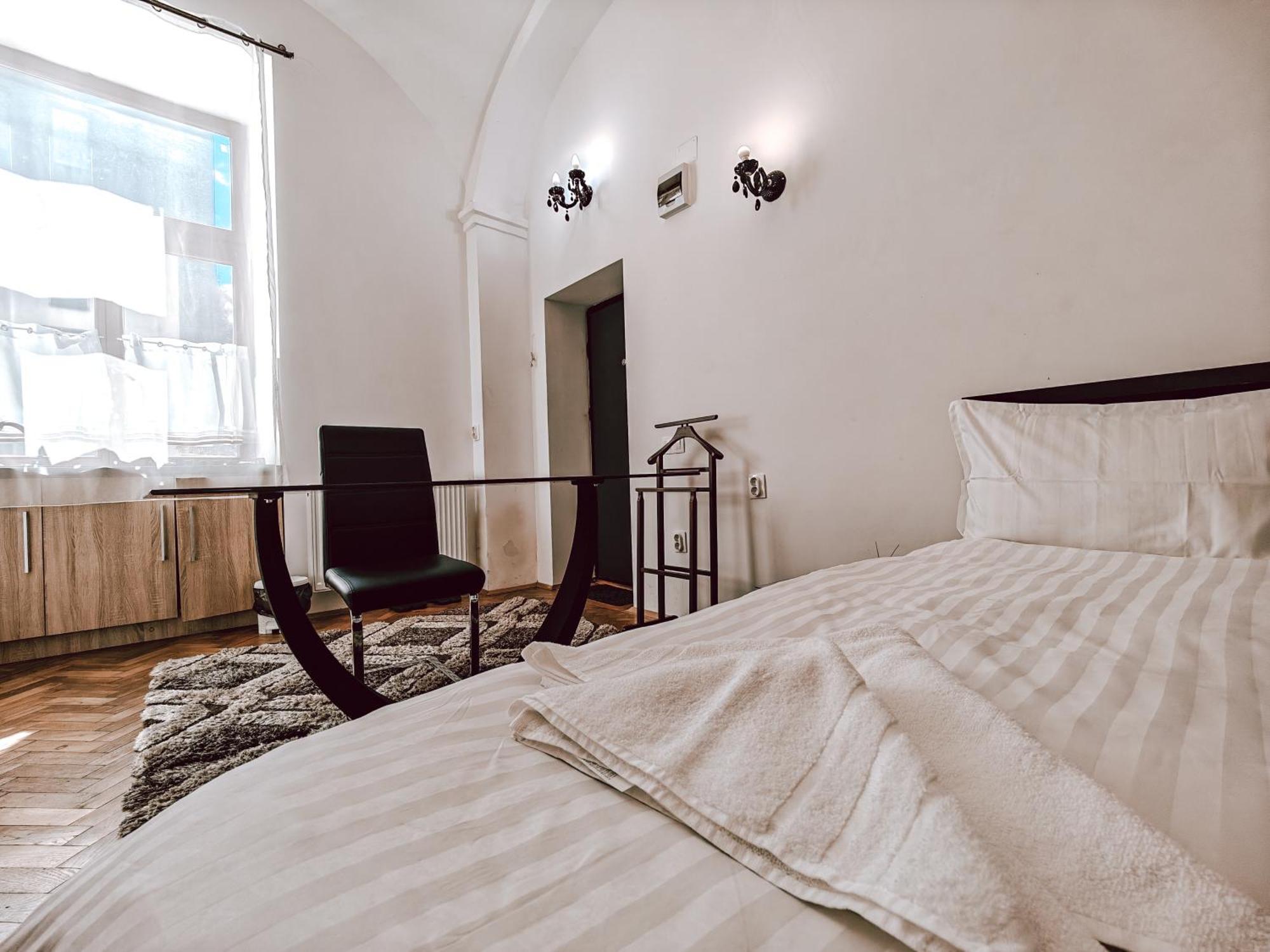 Berindei Studio - City Center - Private Parking Κλουζ-Ναπόκα Εξωτερικό φωτογραφία