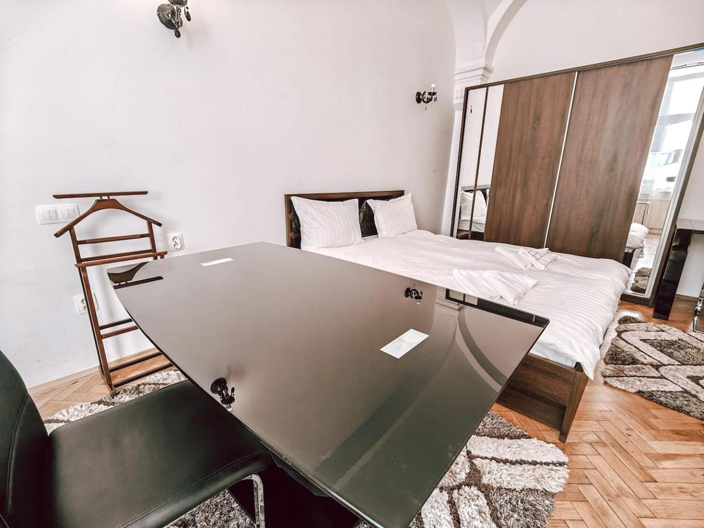 Berindei Studio - City Center - Private Parking Κλουζ-Ναπόκα Εξωτερικό φωτογραφία