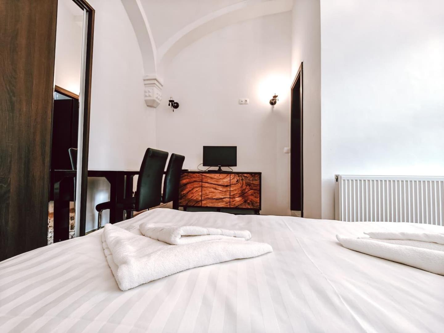 Berindei Studio - City Center - Private Parking Κλουζ-Ναπόκα Εξωτερικό φωτογραφία